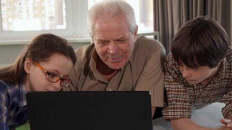 Работа с ноутбуком для начинающих старшего поколения