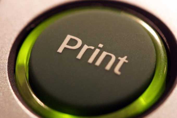 Как вытащить из принтера бумагу