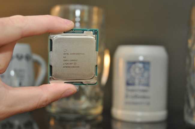 Процессор Core i9-7980XE